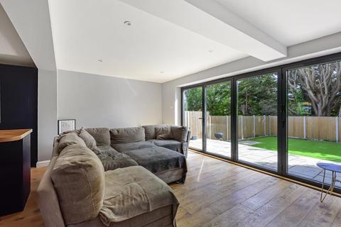 37 Bracken Bank, Ascot, SL5 8HW