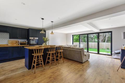 37 Bracken Bank, Ascot, SL5 8HW