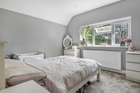 37 Bracken Bank, Ascot, SL5 8HW