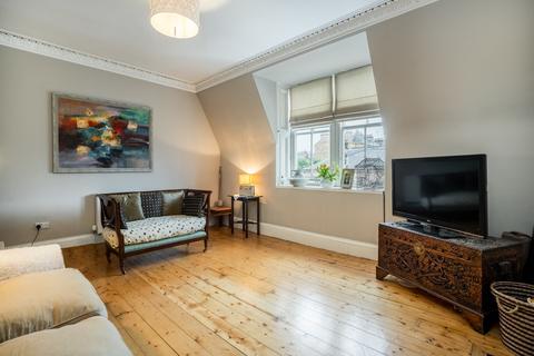 3 bedroom flat for sale - Shandon Street, Edinburgh