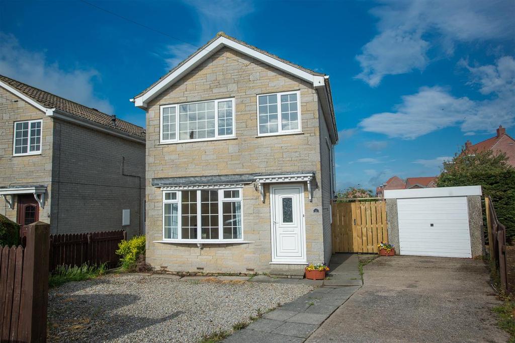 Greenlands Road, Pickering 3 bed detached house £250,000