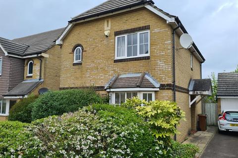 3 bedroom detached house to rent - Bristow Road, Beddington, Surrey CR0 4QQ