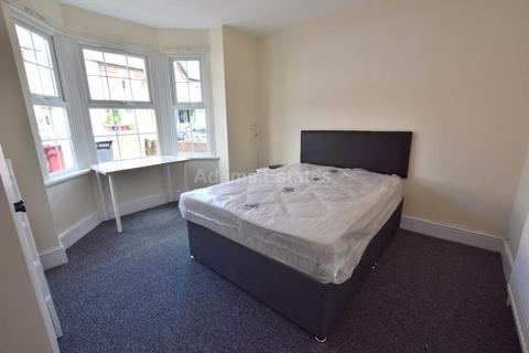 1 bedroom in a house share to rent, Cholmeley Road, Reading