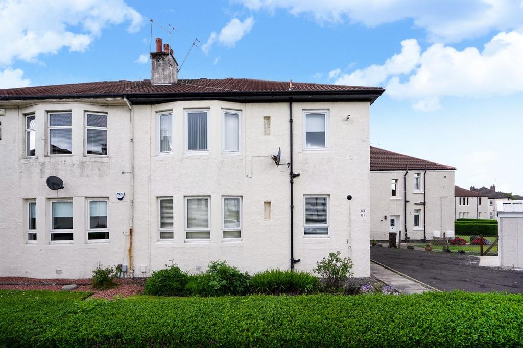 Kelburne Oval, Paisley 2 bed flat £97,500