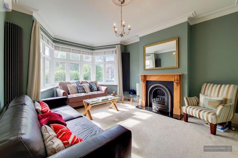 1 York Road, London, N21 2JL