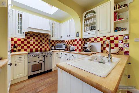 1 York Road, London, N21 2JL
