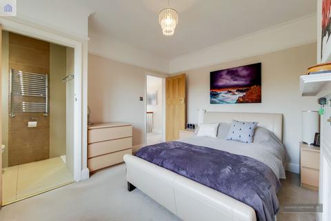 1 York Road, London, N21 2JL