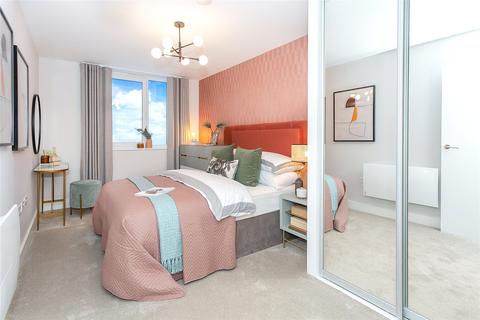 2 bedroom apartment for sale - London Square, 425-455 St Albans Road, Watford, Hertfordshire, WD24