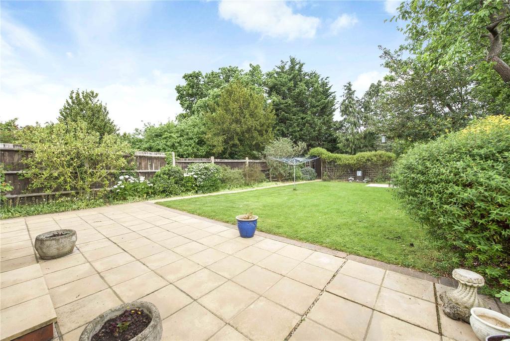Montem Road, New Malden, KT3 3 bed detached house £900,000