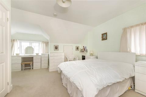 19 Montem Road, New Malden, KT3 3QW