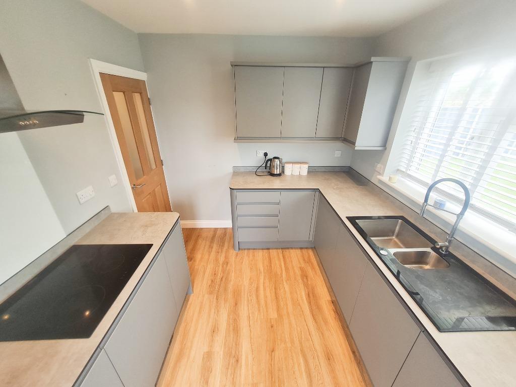 Coniston Drive, North Hykeham, LN6 3 bed bungalow £995 pcm (£230 pw)