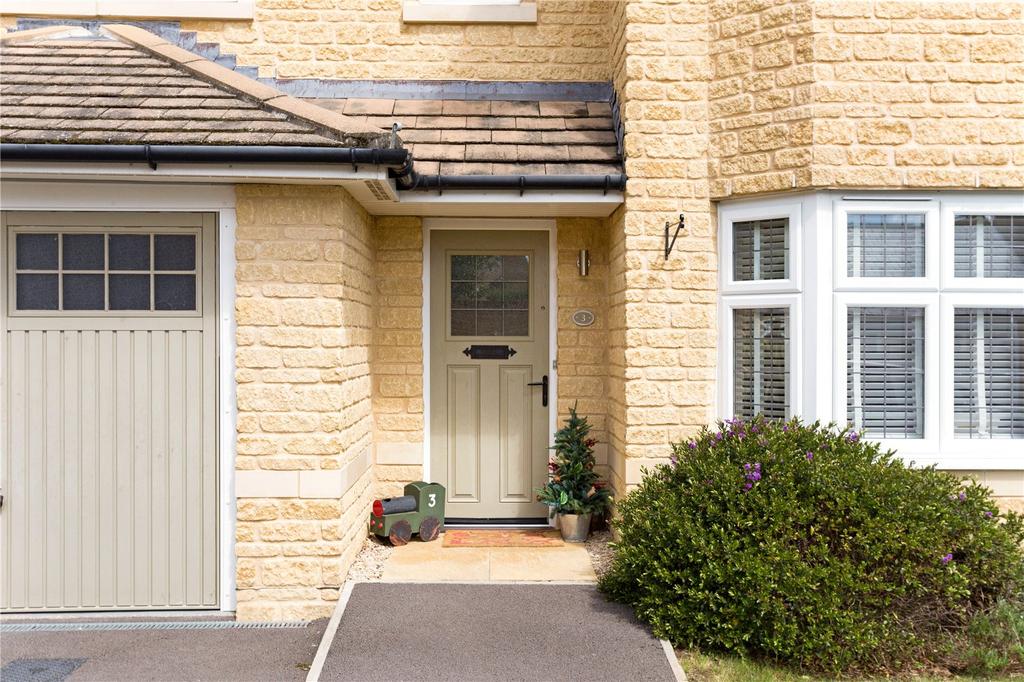 Oldhill Grove, 4 bed detached house £600,000