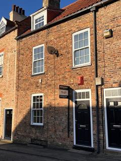 2 bedroom terraced house to rent, Ladywell Gate,