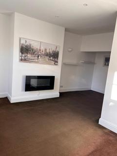 2 bedroom terraced house to rent, Ladywell Gate,