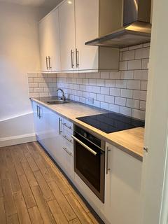 2 bedroom terraced house to rent, Ladywell Gate,