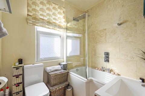 38 Barnmead Road, Beckenham, BR3 1JE