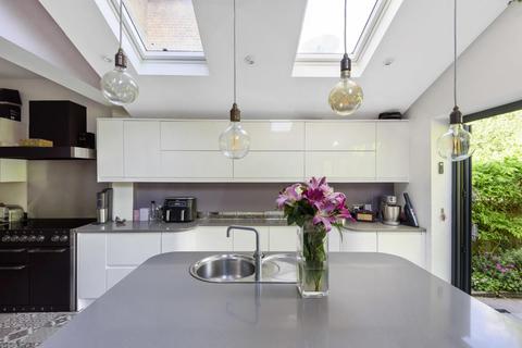 38 Barnmead Road, Beckenham, BR3 1JE