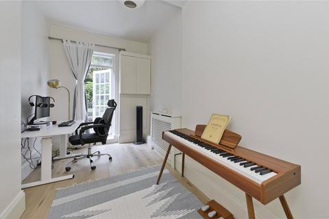 16a Maclise Road, London, W14 0PR