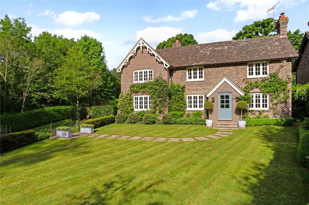 Cinder Hill, North Chailey, Lewes, East Sussex, BN8 5 bed detached