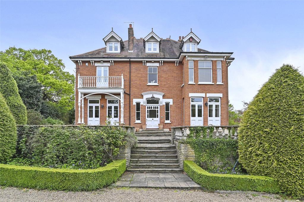 Park Lane, Cheshunt, Waltham Cross... 6 bed detached house £2,850,000
