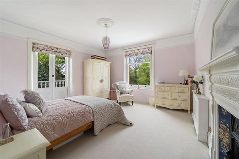 Paradise House Park Lane Paradise, Cheshunt, Waltham Cross, EN7 6PX