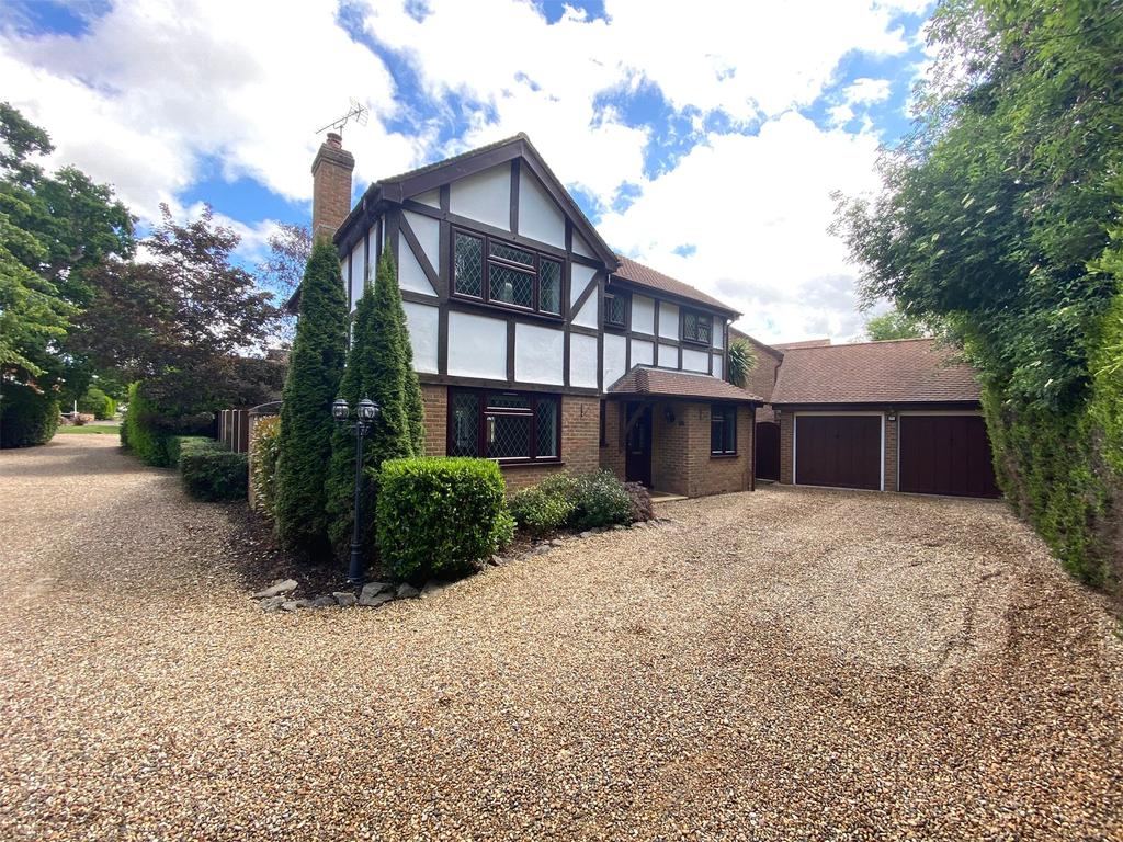 Cheshire Park, Warfield, Bracknell, Berkshire, RG42 4 bed detached house £3,250 pcm (£750 pw)
