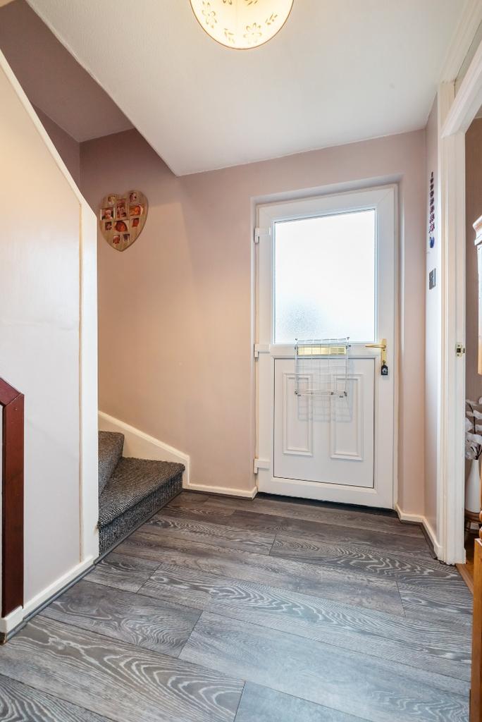 Lumsden Crescent, Almondbank, Perthshire, PH1 3LG 2 bed end of terrace