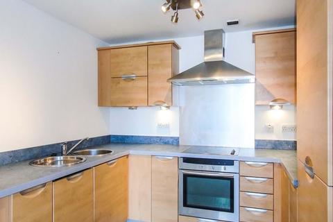 2 bedroom flat for sale - Willbrook House, Worsdell Drive, Gateshead, Tyne and Wear, NE8 2AF