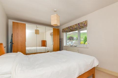 49 Beck Nook, Staveley, Kendal, LA8 9ND