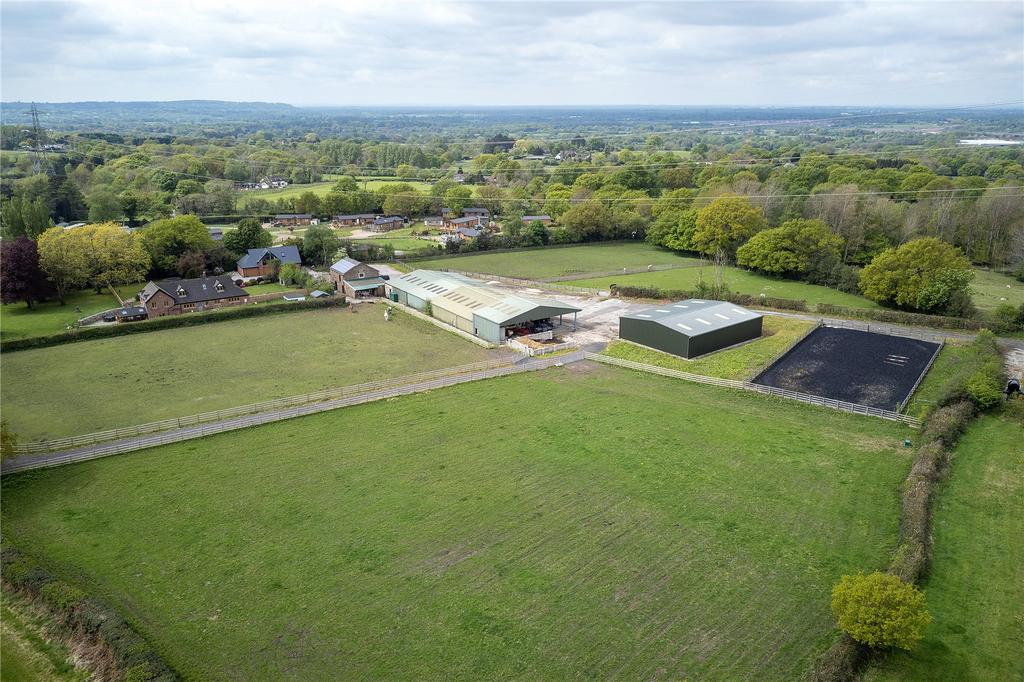 Schoolfold Lane, Adlington, Macclesfield, Cheshire, SK10 4 bed