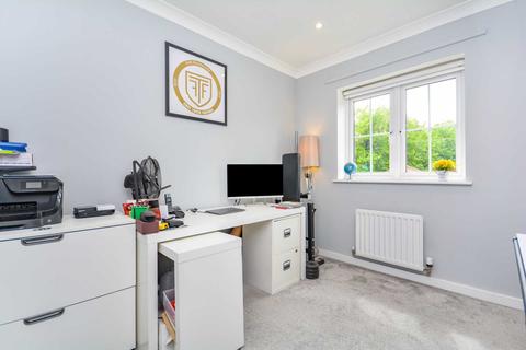 26 Abrahams Close, Amersham, HP7 9FA