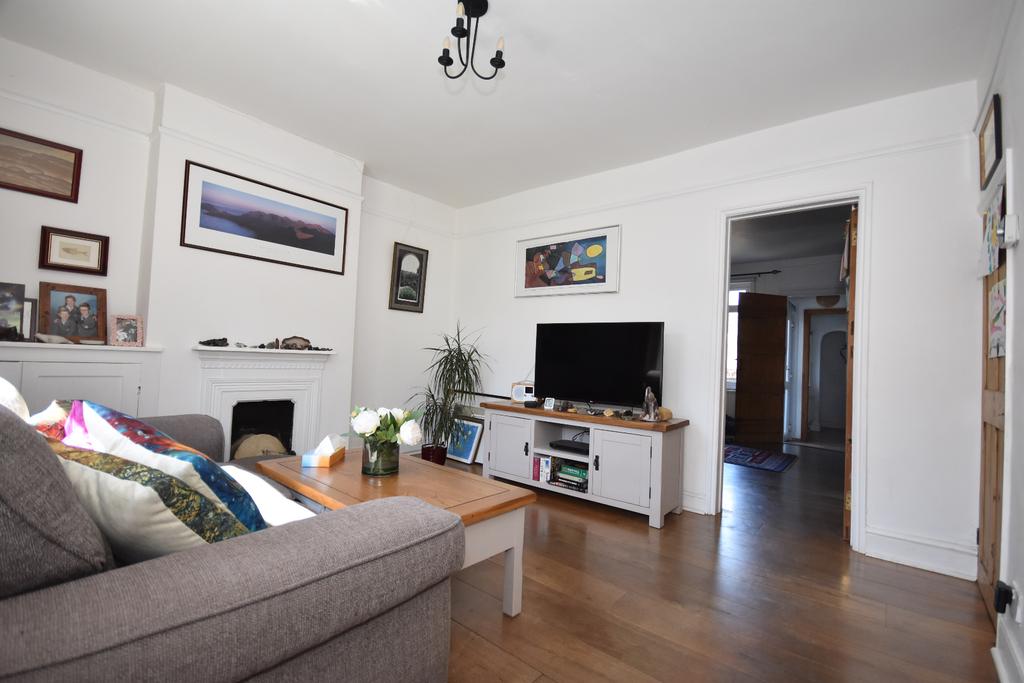 Harmony Street,Rusthall,Tunbridge Wells,TN4 8NS 3 bed semidetached