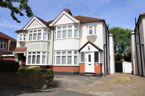 3 Meadowside Road, Upminster, RM14 3YT