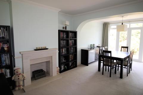 3 Meadowside Road, Upminster, RM14 3YT