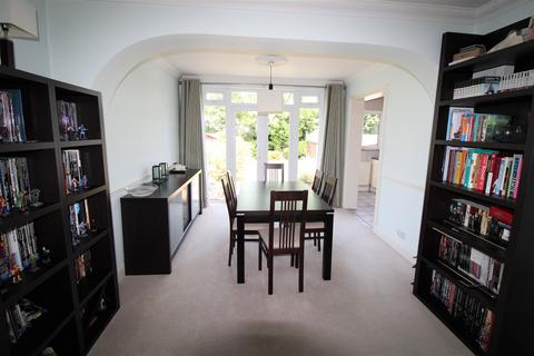 3 Meadowside Road, Upminster, RM14 3YT