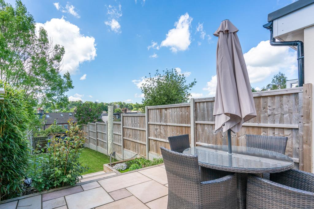 Ellesmere Road, Berkhamsted HP4 2 bed end of terrace house £445,000