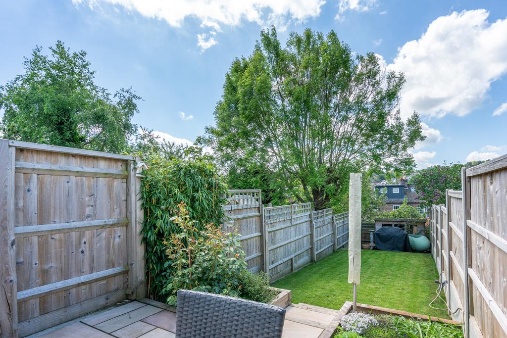 Ellesmere Road, Berkhamsted HP4 2 bed end of terrace house £445,000