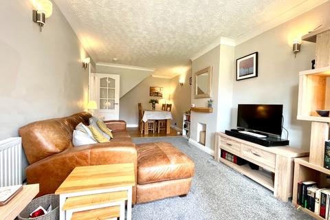 2 bedroom townhouse for sale - Saunters Way, Riccall, York, YO19