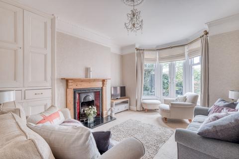11 Hallow Road, Worcester, WR2 6BX