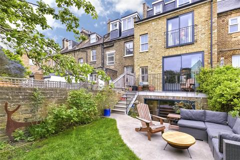 4 bedroom terraced house to rent, Oberstein Road, London, SW11