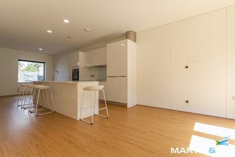 2 bedroom townhouse to rent, South Loop Green, Port Loop, Edgbaston, B16