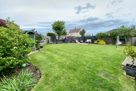 2 North Grove Crescent, Wetherby, LS22 7PY