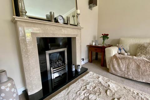 2 North Grove Crescent, Wetherby, LS22 7PY