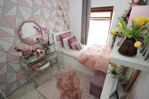 40 Cardiff Road, Glan Y Llyn, Cardiff, CF15 7QE