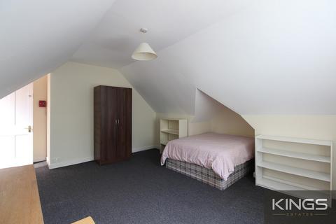 2 bedroom apartment to rent - Lawn Road, Southampton