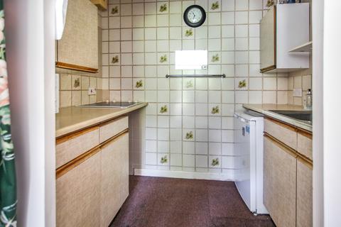 1 bedroom ground floor flat for sale - Brinton Lane, Hythe