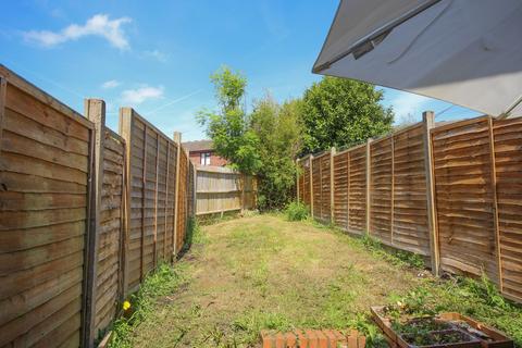 1 bedroom end of terrace house to rent, Hilmanton, Lower Earley