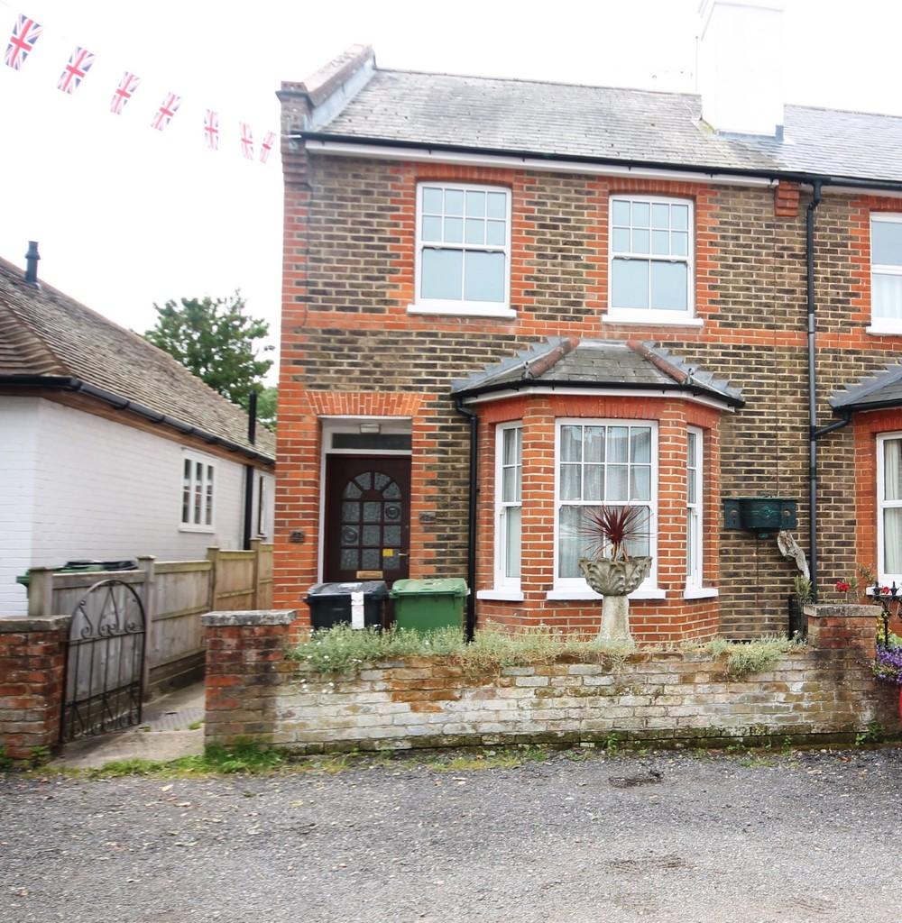 LEATHERHEAD, KT22 1 bed ground floor flat £1,225 pcm (£283 pw)