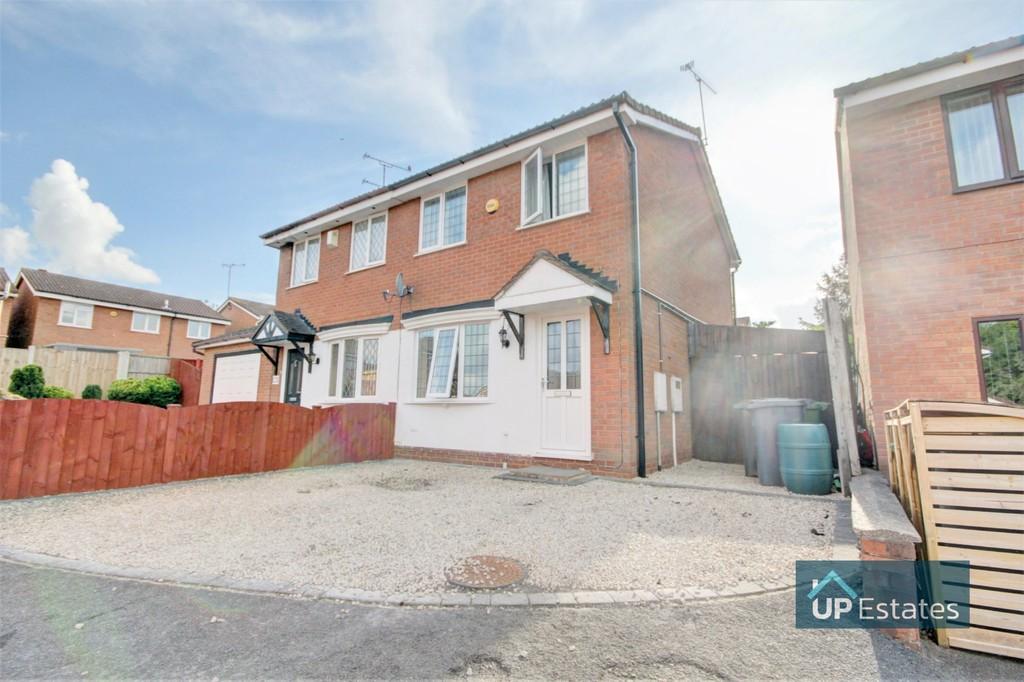 Cumberland Drive, Nuneaton 2 bed semidetached house £200,000