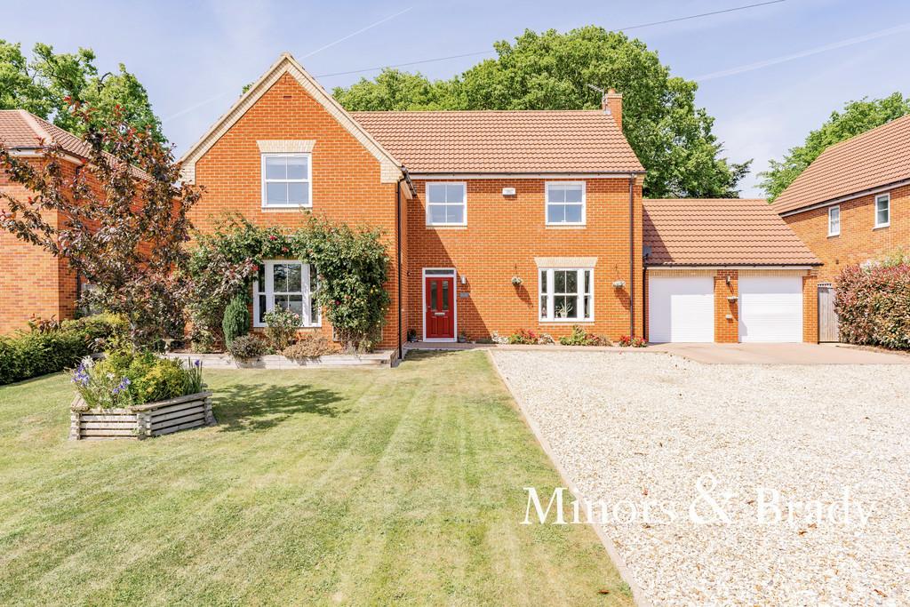 Leatherdale Drive, Stalham 4 bed detached house for sale £550,000